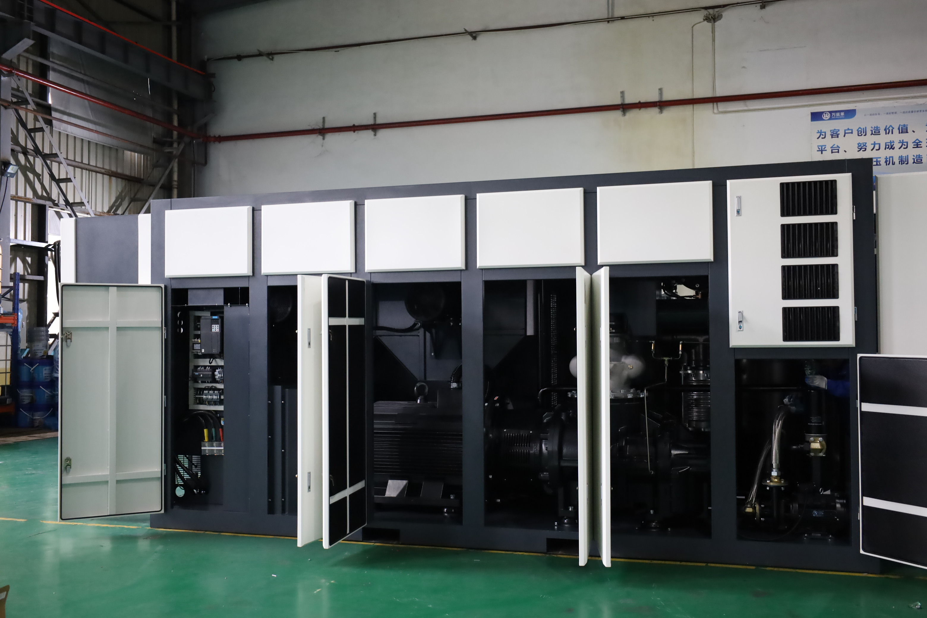 250kw3.5Bar/77m³/min Two Stage Screw Air Compressor High Quality Low Pressure Shipped To India.